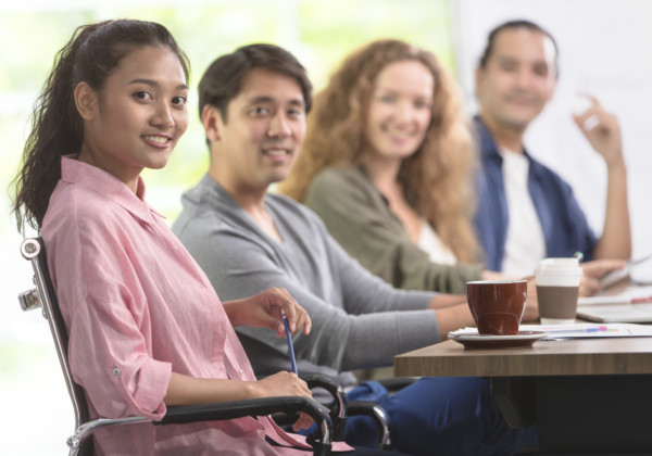 Application for change of residence to get into company, for international students.